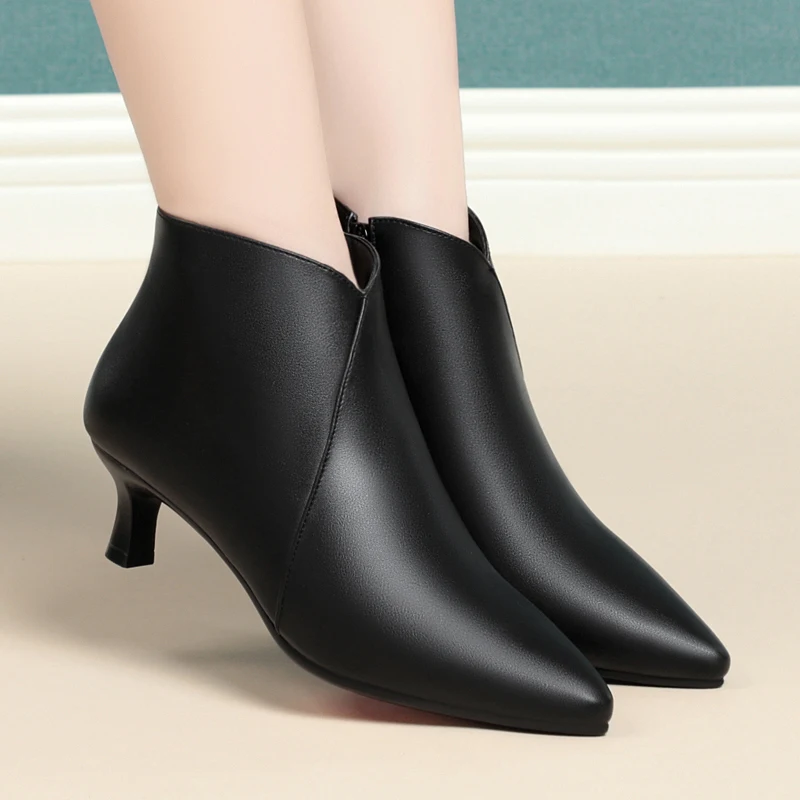 

AIYUQI Women's Ankle Boots Autumn 2025 New Pointed-Toe Genuine Leather Women Short Boots Fashionable Stiletto Dress Boots Women