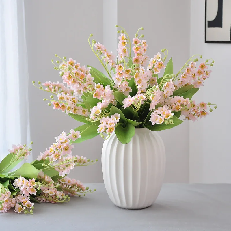 

Simulated Flower Bell Orchid Nordic Fresh Flower Arrangement Silk Flower Single Wind Bell Flower Fake Flower Handheld Bouquet