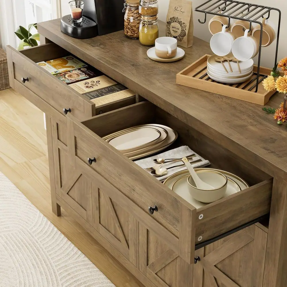 خزانة بوفيه Modern Farmhouse 55 مع أبواب الحظيرة وأدراج تخزين ورفوف، بني ريفي