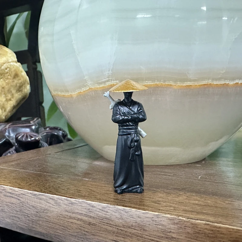 Cool Chinese Kung Fu Zwaardvechter Miniaturen Auto Interieur Pop Ridder Computerscherm Bureaublad Ornamenten Mini Landschap Beeldje