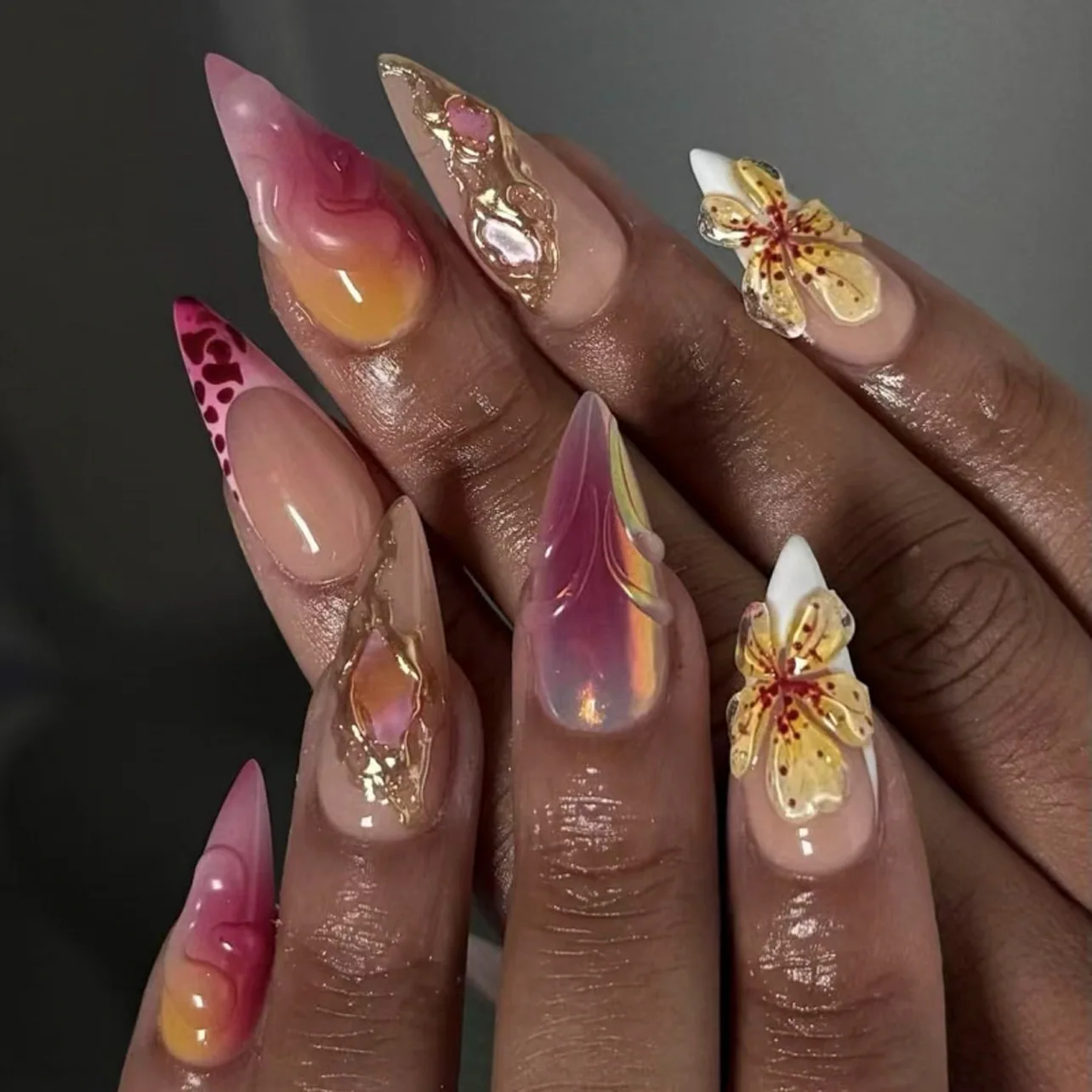 

24pcs French Leopard Print Gradient Fake Nails 3D Flowers Press on Nail Short Almond False Nail for Women&Girl Full Cover Nail