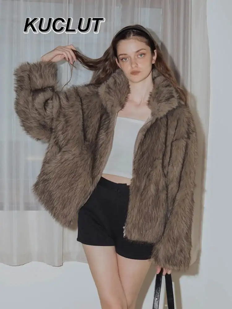 Cappotti in pelliccia sintetica da donna Giacca con cerniera a maniche lunghe High Street Style Giacche calde invernali alla moda Cappotto spesso casual