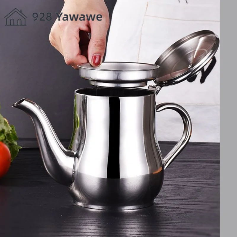 Oil Cans Household Stainless Steel 24/32oz Kitchen Supplies Oil Tank Cooking With Filter Mesh Kitchen Accessories Seasoning Jars