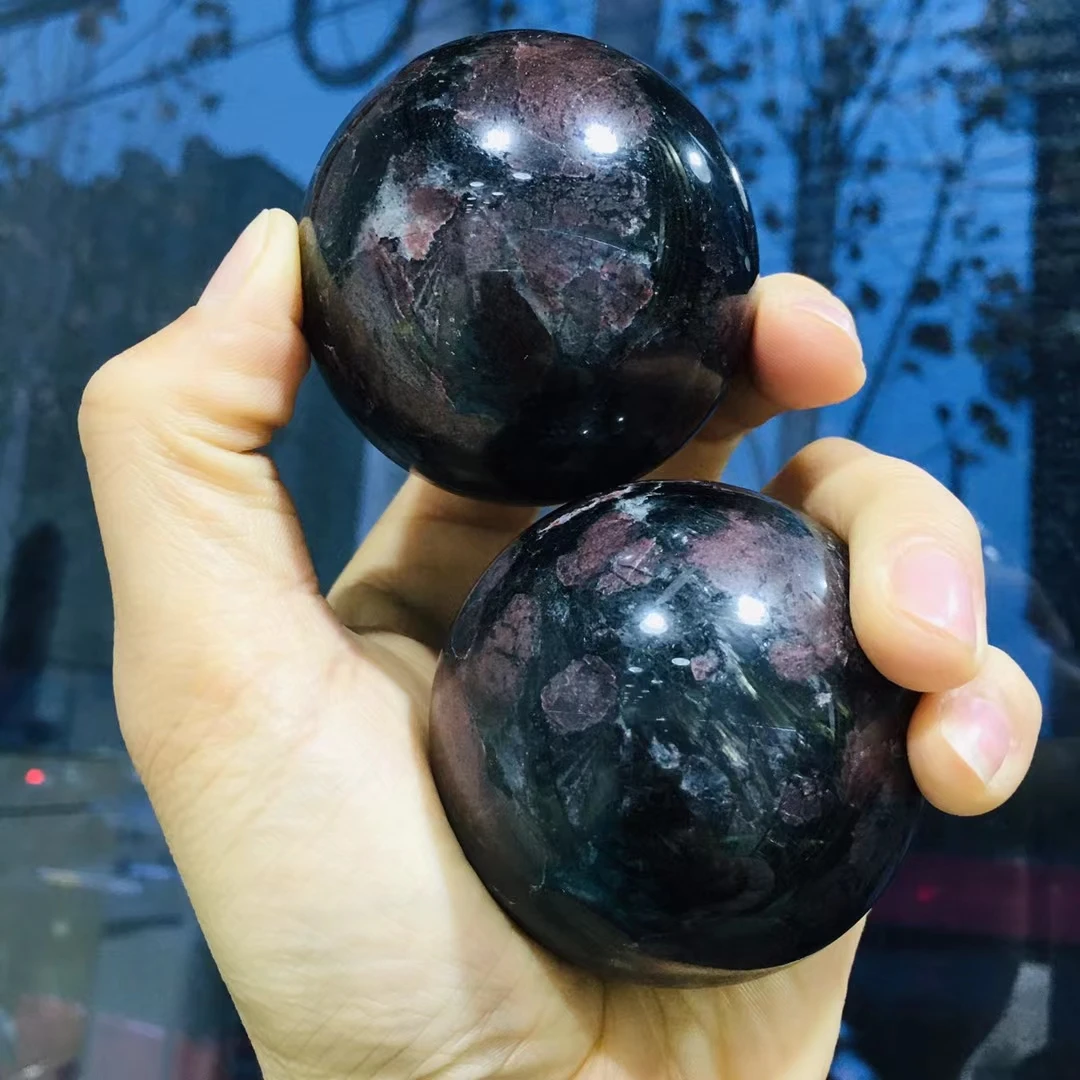 

50-60mm Rare beautiful garnet ball crystal ball mineral healing hot 1pcs