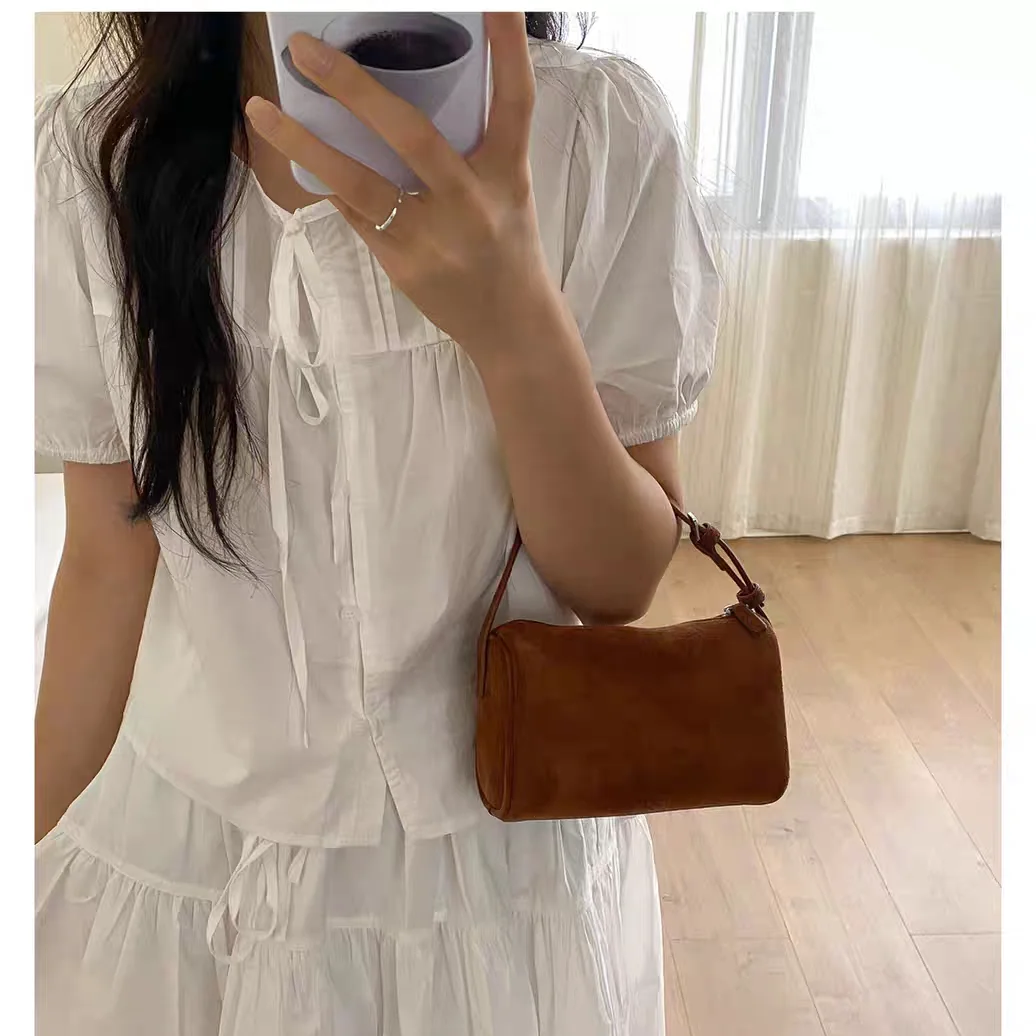 bolsa-transversal-feminina-elegante-e-minimalista-de-camurca-preta-bolsa-de-ombro-bolsa-cilindrica-estilo-britanico-moda