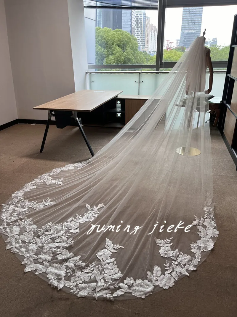 White Off-White Ivory Lace Wedding Veil Cathedral Tulle Bridal Veil Metal Comb New Style