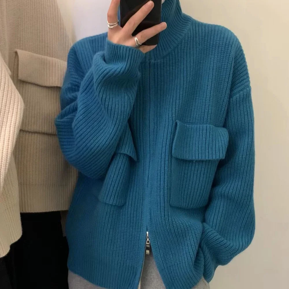 Sweater Wanita Turtleneck 2022 Kedatangan Baru Musim Gugur dan Musim Dingin Longgar Ritsleting Saku Perempuan Kardigan Rajutan Mantel Gaya Korea A24