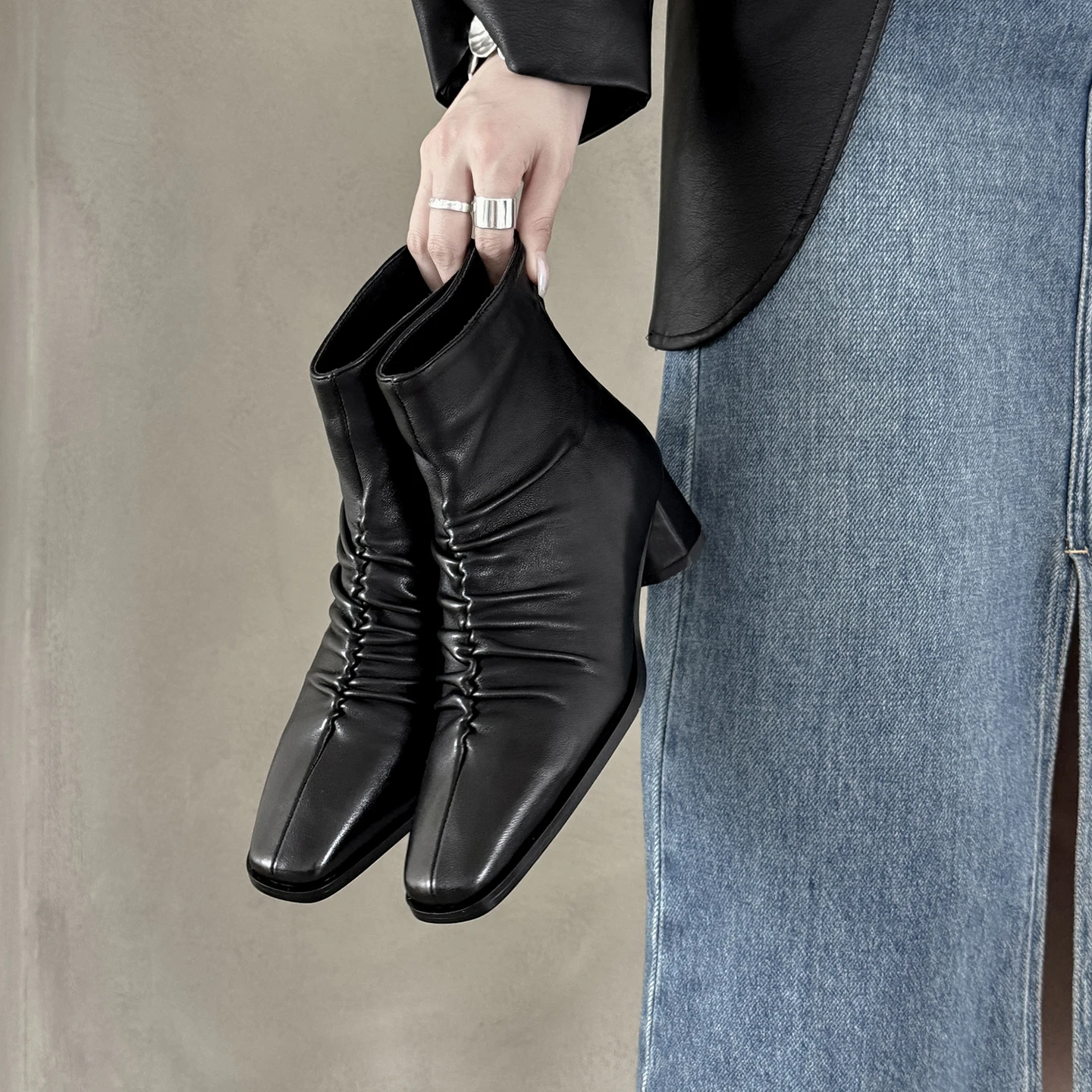 

2025 New Women Shoes Ankle Boots Western Cowboy Chunky Heels Fashion Genuine Leather Woman Winter Cowgirl Shoes Size 34-40