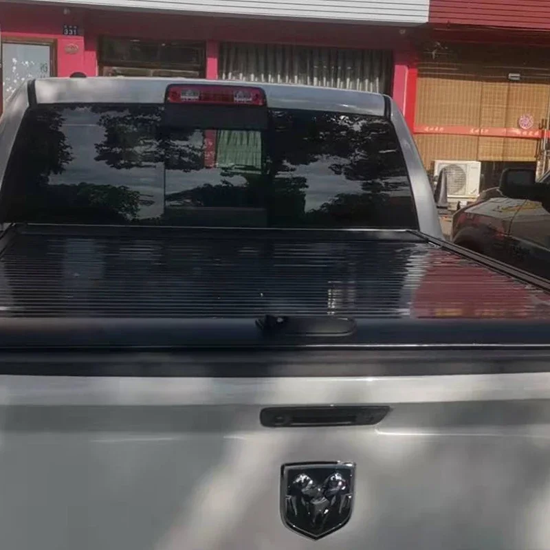 

high quality aluminum sliding quad-fold foldable pickup tonneau cover for Dodge Ram 1500 Isuzu D-Max