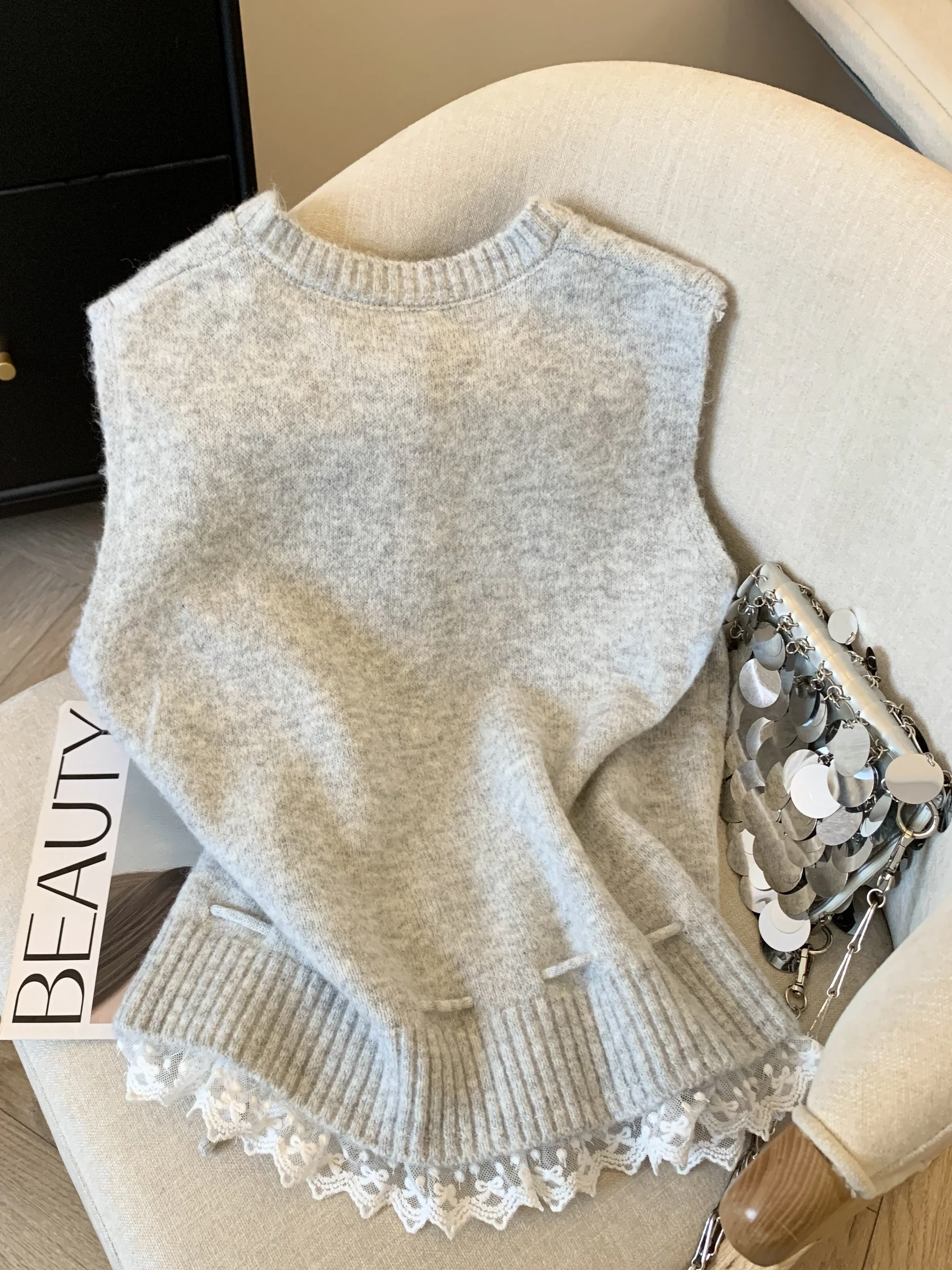 Stylish Knitted Lace Vest Women's Fashionable Outerwear Sleeveless Tank Top Commute Style round Neck Single Button Pure Color