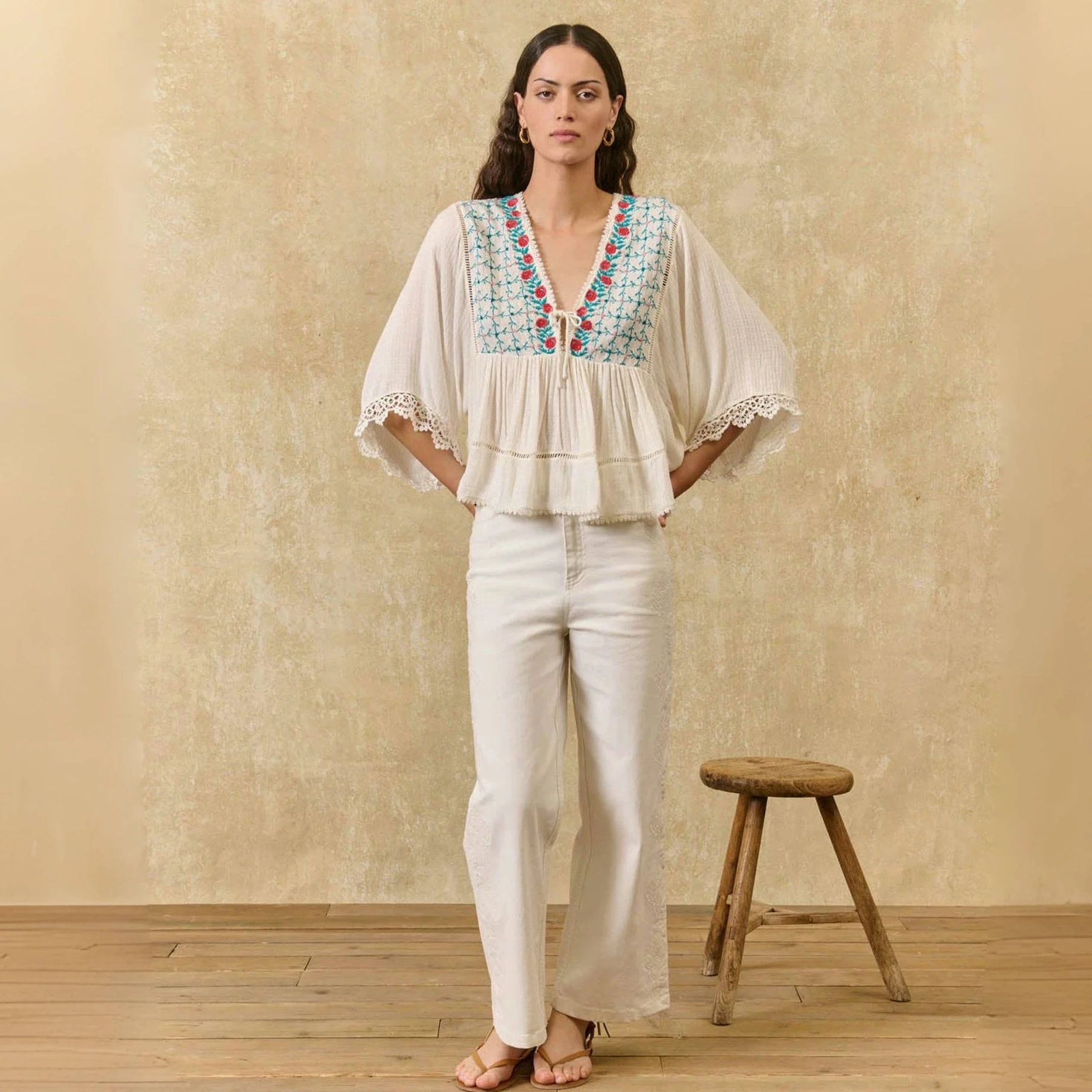 

Elegant French Style V-Neck Floral Print Shirt Loose Fit Cotton Gauze Blue Spring Summer Breathable Comfortable Women's Blouse