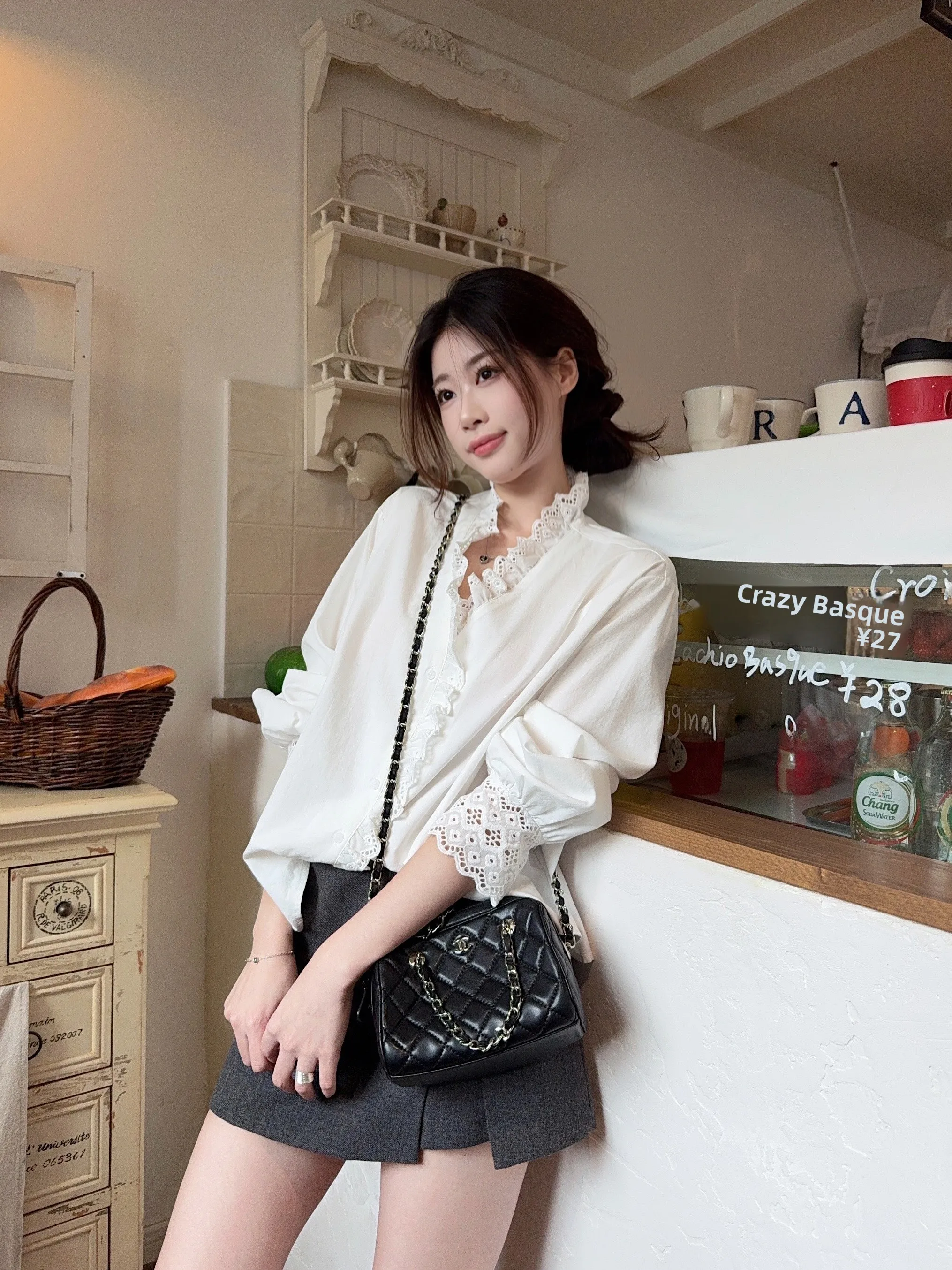 

Spring 2026 New Faion White Lace Splicing Collar Women's irt Ele Youthful Slimming Top Casual Sle Loose Fit Lo...