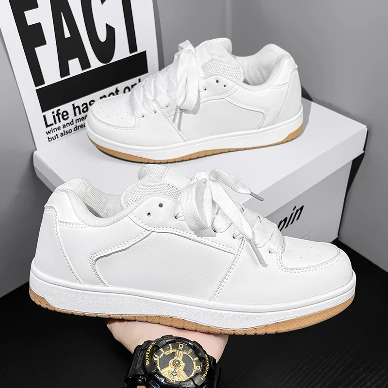 New men\'s women\'s classic sports shoes are fashionable casual comfortable breathable light high elastic white large size 39-46