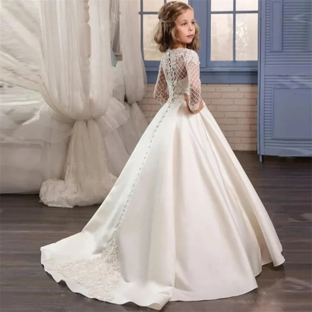 Maßgeschneiderte Hochzeit Geburtstag Party Langarm weiße Blumenmädchenkleider Satin Applikationen Muster für Bankett Erstkommunion Kleid
