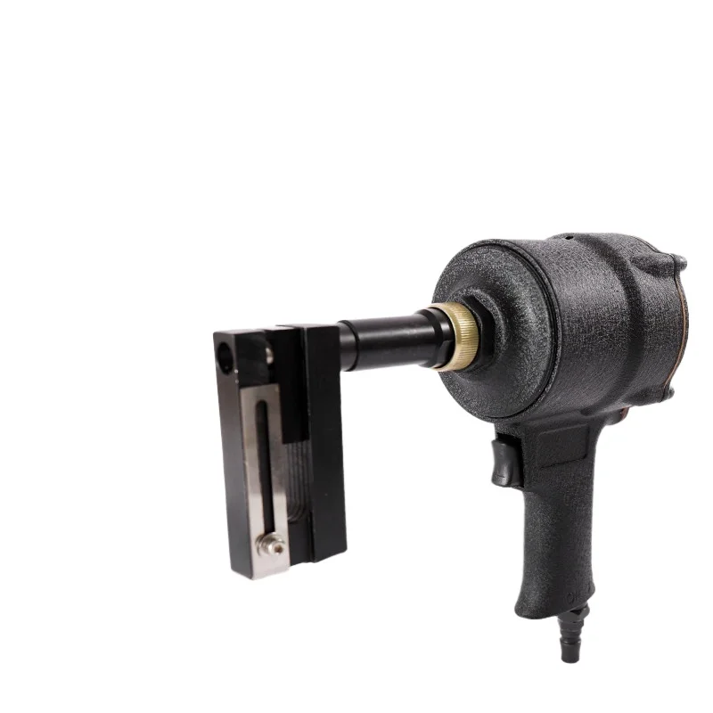 For doors and windows drainage hole pneumatic punch, aluminum profile broken bridge aluminum doors and windows corner code punch