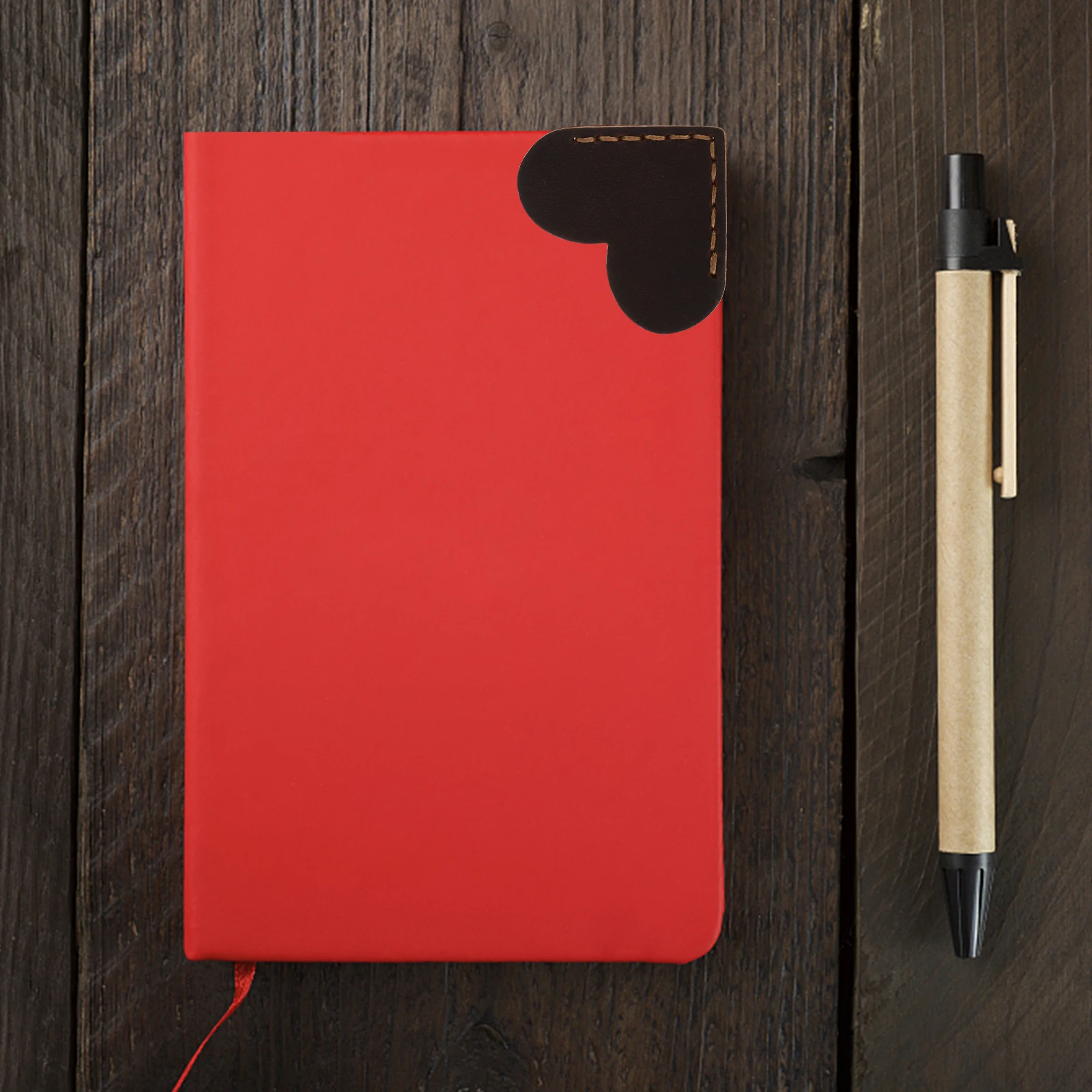 

Heart Shaped Bookmark Retro Genuine Cow Hide Page Marker Gifts Students Stationery Scrapbooking Notebook Valentine