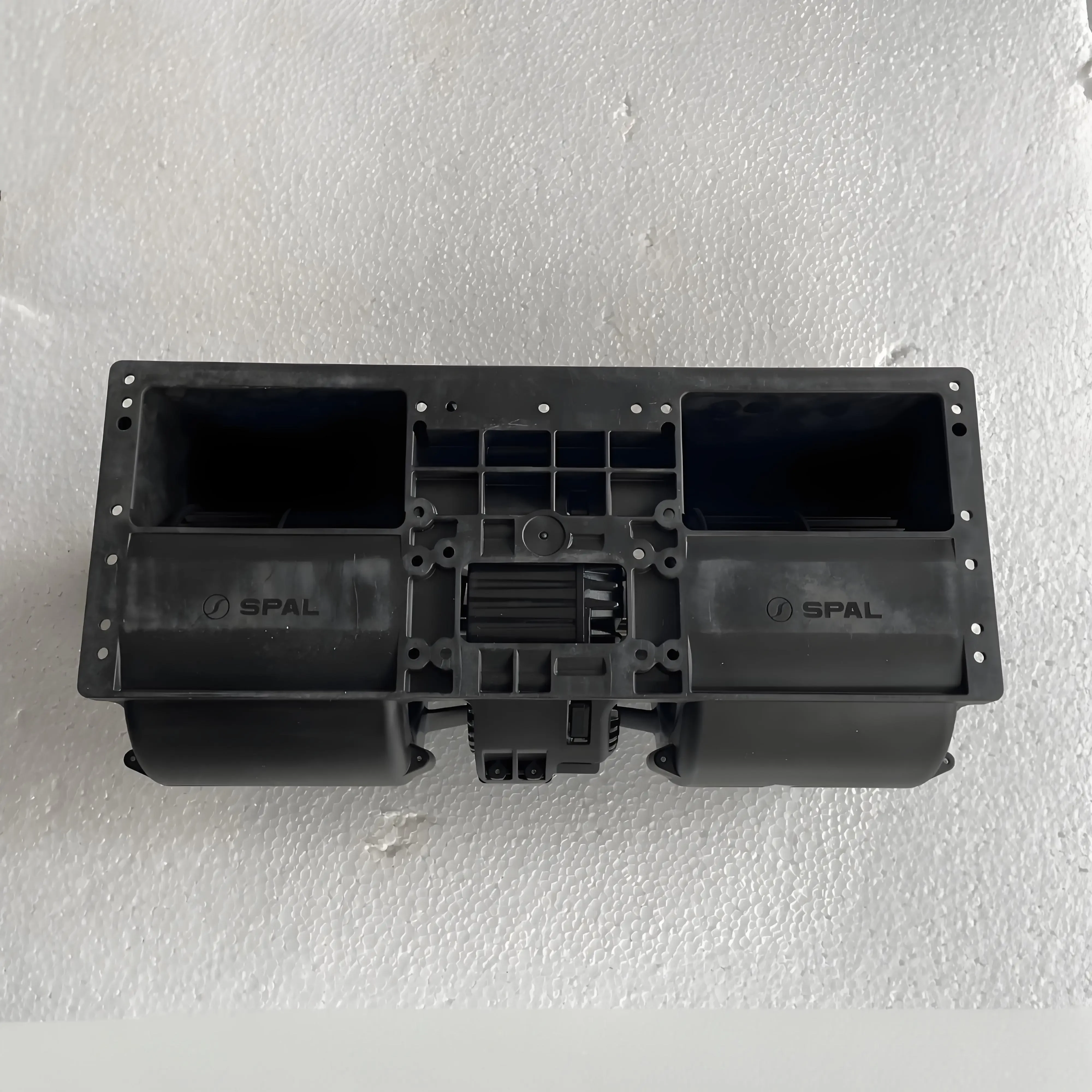 En stock, Motor de ventilador de aire de coche RGFROST 24V Auto A/C para Motor de ventilador de evaporador Spal 30007008 30007035 EV.C.020-BBL303-95