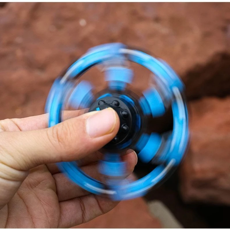 Novedad Fidget Spinner juguete estudiantes de escuela, practicantes antiestrés ansiedad juguetes resistentes a la presión regalo de descompresión silencioso