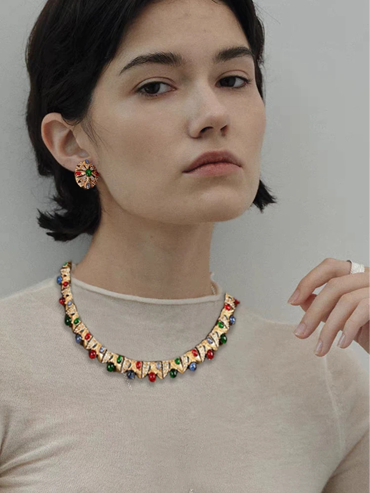 

Vintage Copper Inlaid Rhinestone Necklace, Earnail Bracelet, Fashionable, Light Luxury, Elegant