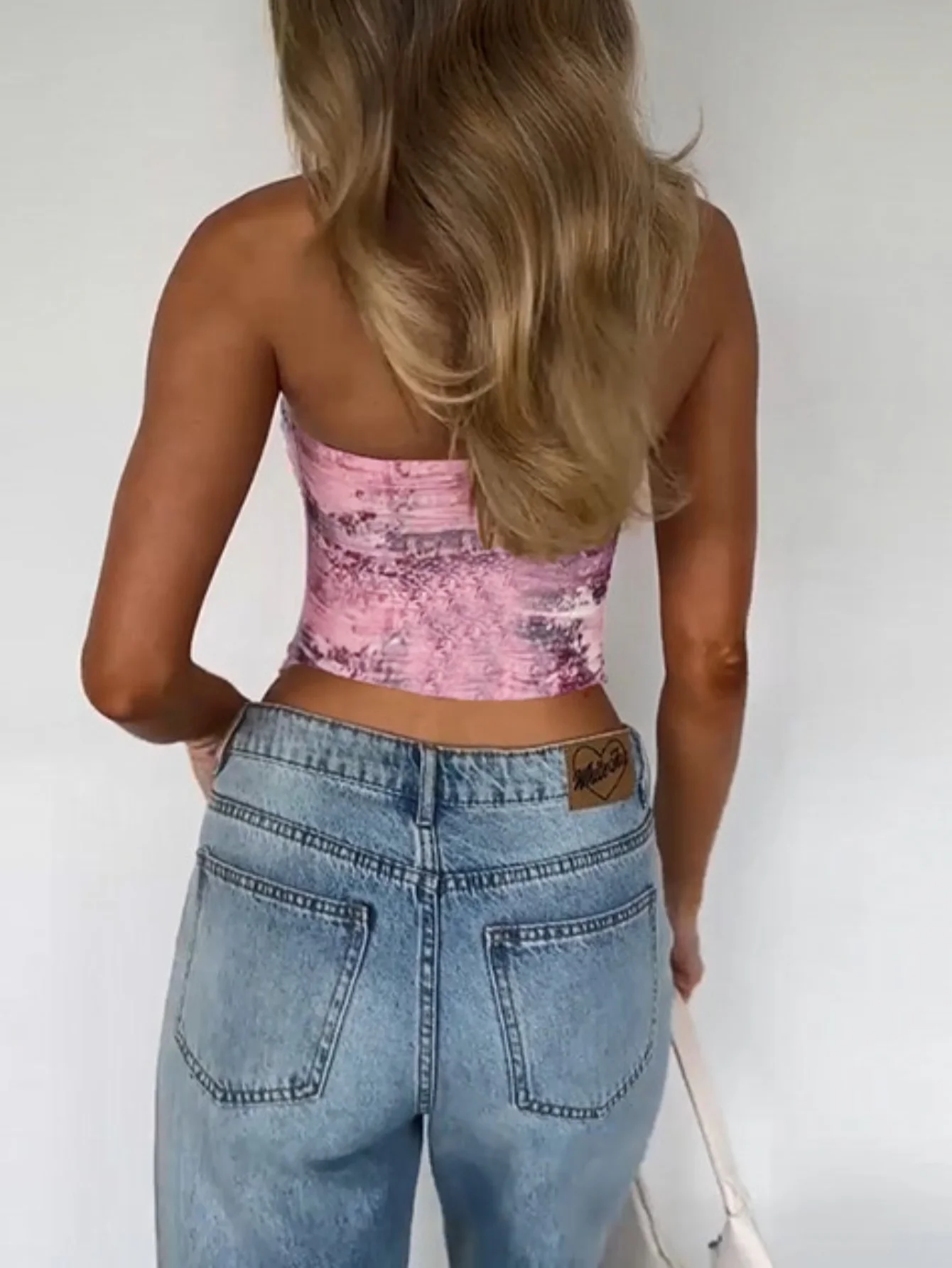 

Women’s Off-the-Shoulder Ruched Waist Bandeau Top – Fashion Print and Versatile Mix-and-Match Blouse