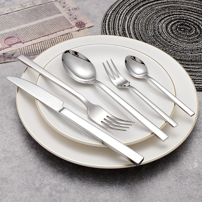 Thick 20pcs Cutlery Set 18/10 Stainless Steel Silver Dinnerware Serrated Sharp Dinner Knife Tableware Set 304 Silverware