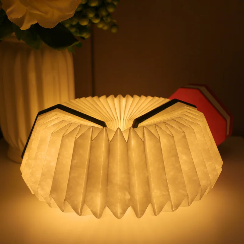 Lampada da libro in legno, lampada da libro pieghevole novità, luce notturna pieghevole magnetica, lampada da tavolo in legno ricaricabile USB, regalo creativo