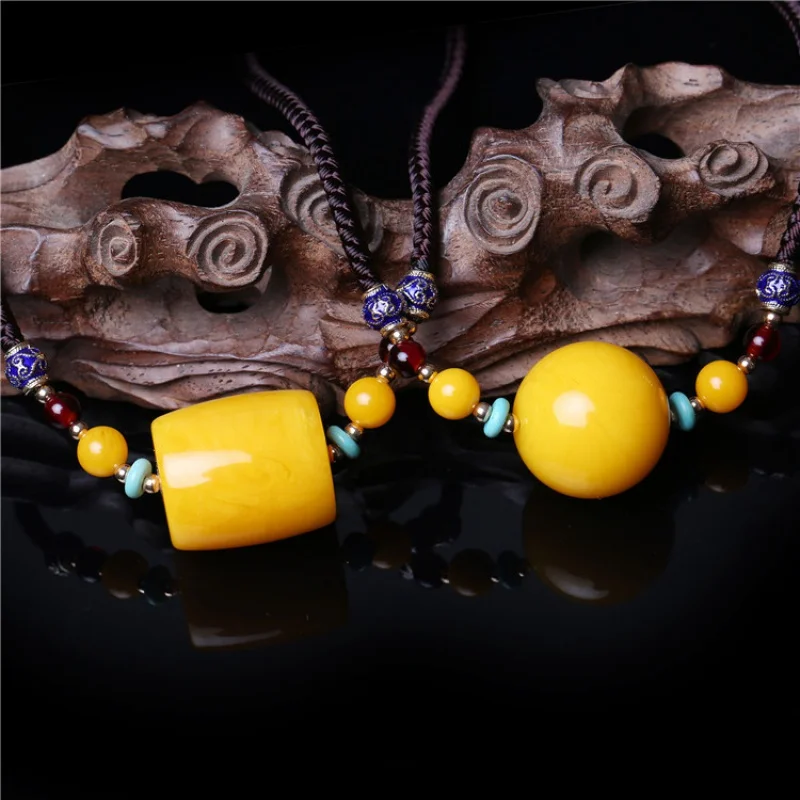 Chicken Oil Yellow Beeswax Long Bead Pendant for Men and Women Amber Necklace Short Clavicle Chain Barrel Beads Beeswax Sweater