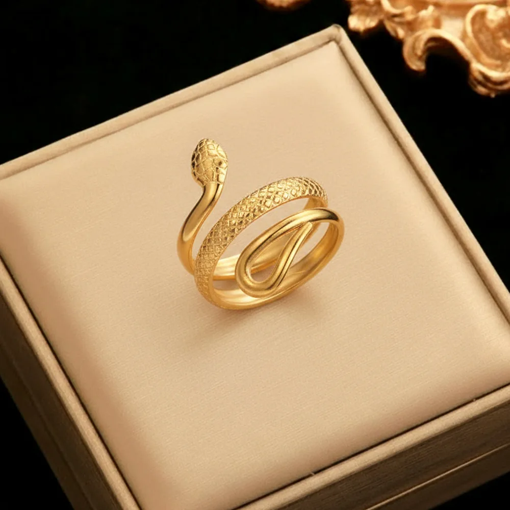 Snake shape hanging ring stainless steel opening ring, retro three-dimensional design, environmentally friendly material does not fade, men and women wear personalized eye-catching accessories every day