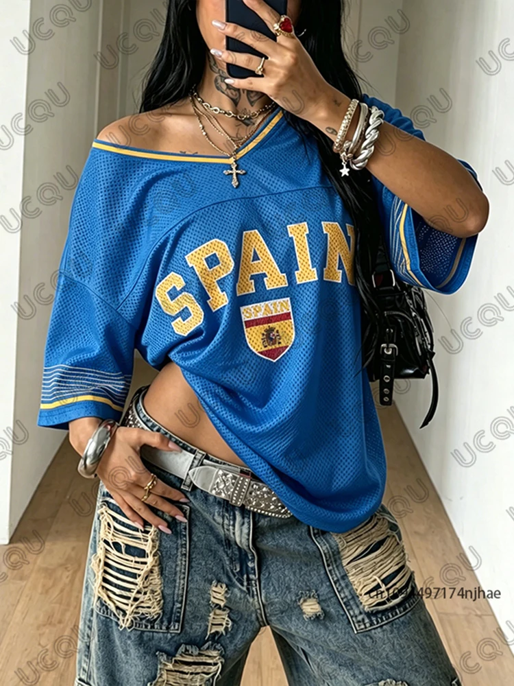 2026 Sommer Neues Spanien-Flaggen-Print T-Shirt für Damen V-Ausschnitt Kurzarm Tees Fußballtrikot Y2k Locker Übergroße Sport-Tops – Detail 5