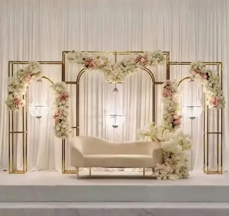 

Три огромных арки, связанные вместе на свадьбу, арки из нержавеющей стали.