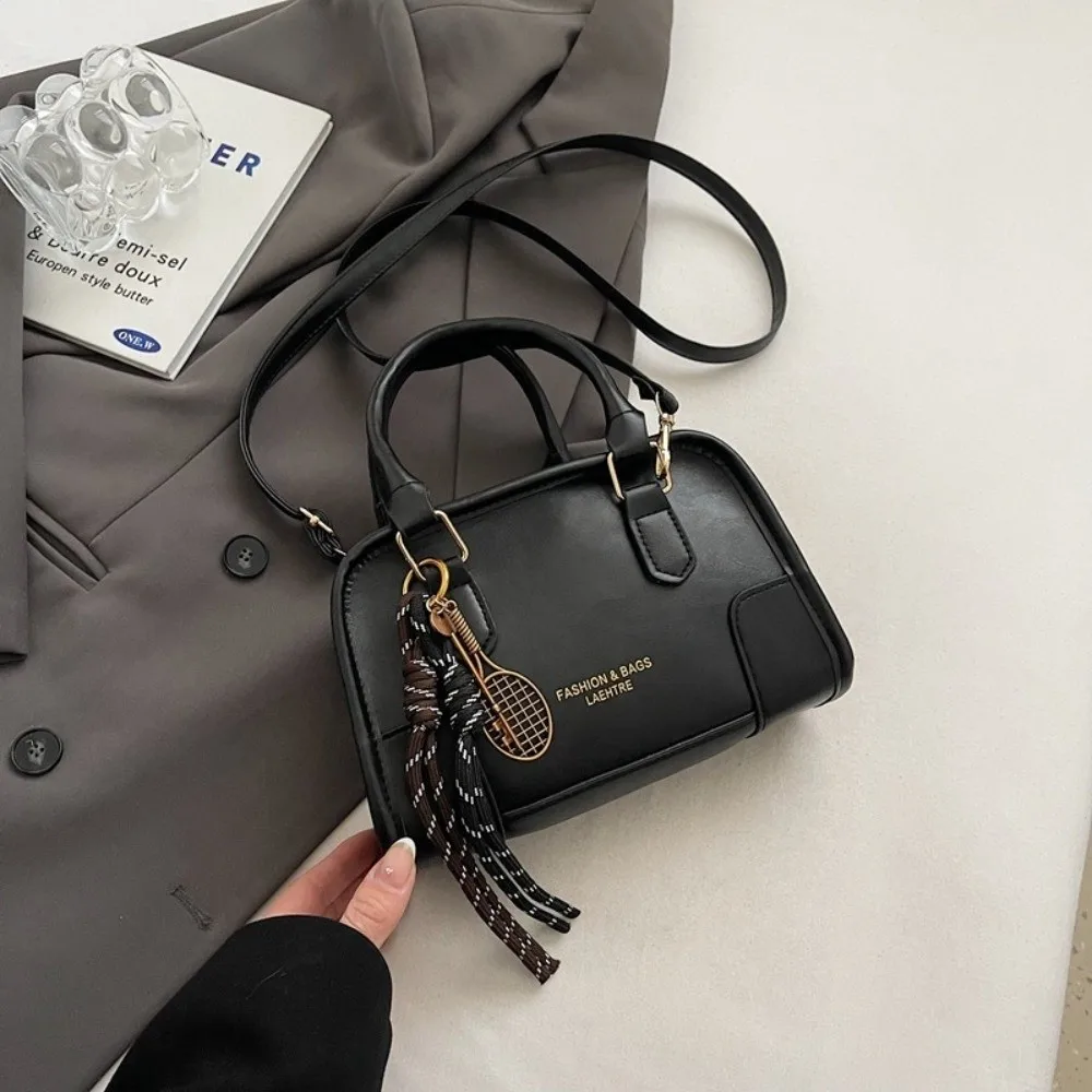 Niedliche Retro Mini Boston Tasche aus PU-Leder, quadratische Form, kleine quadratische Tasche mit Schultergurt, lässige modische Umhängetasche für Damen – Detail 8