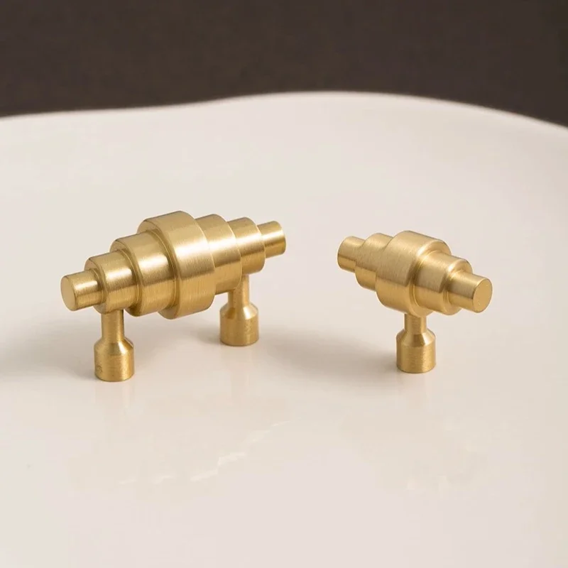 Viatage Kitchen Accessories Hardware Furniture Handles Croissant Brass Door Handle for Wardrobe Cabinets and Shoe Drawers Knobs