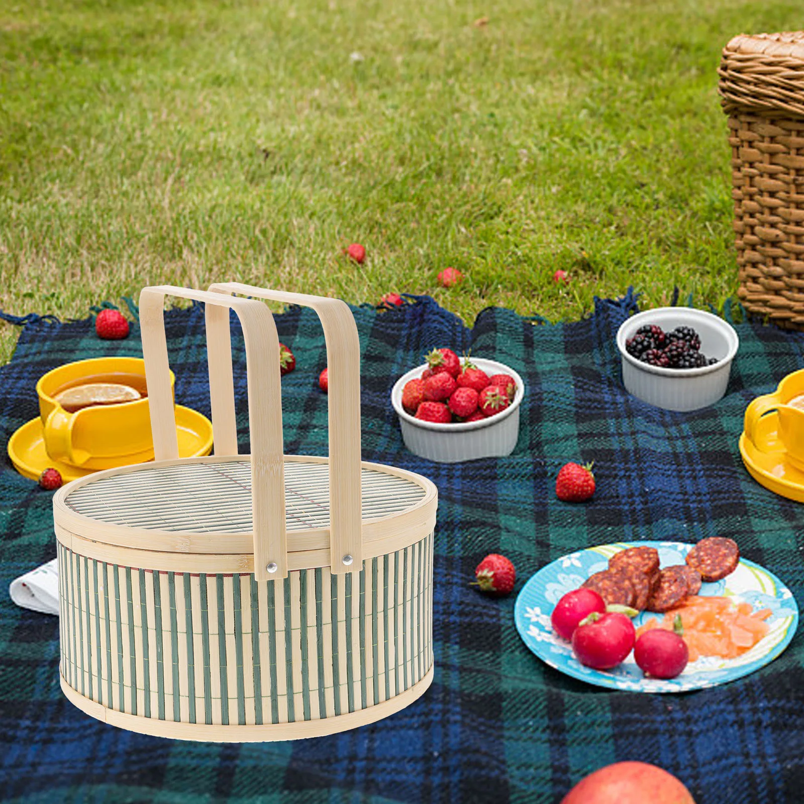 

12pcs Bamboo Picnic Basket Hand Woven Storage Basket With Handle Portable Fruit Snacks Sundries Organizer Rustic Weaving Design