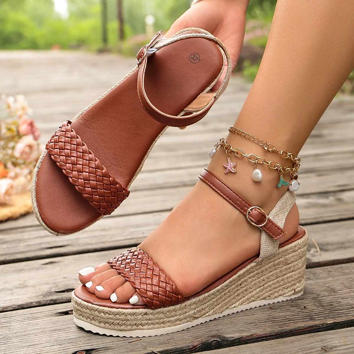 

Plus Size Shoes for Women 36-43 Summer Fashion Bluckle Strap Round Toe Platform Wedge Non-slip Sandals Beach Footwear