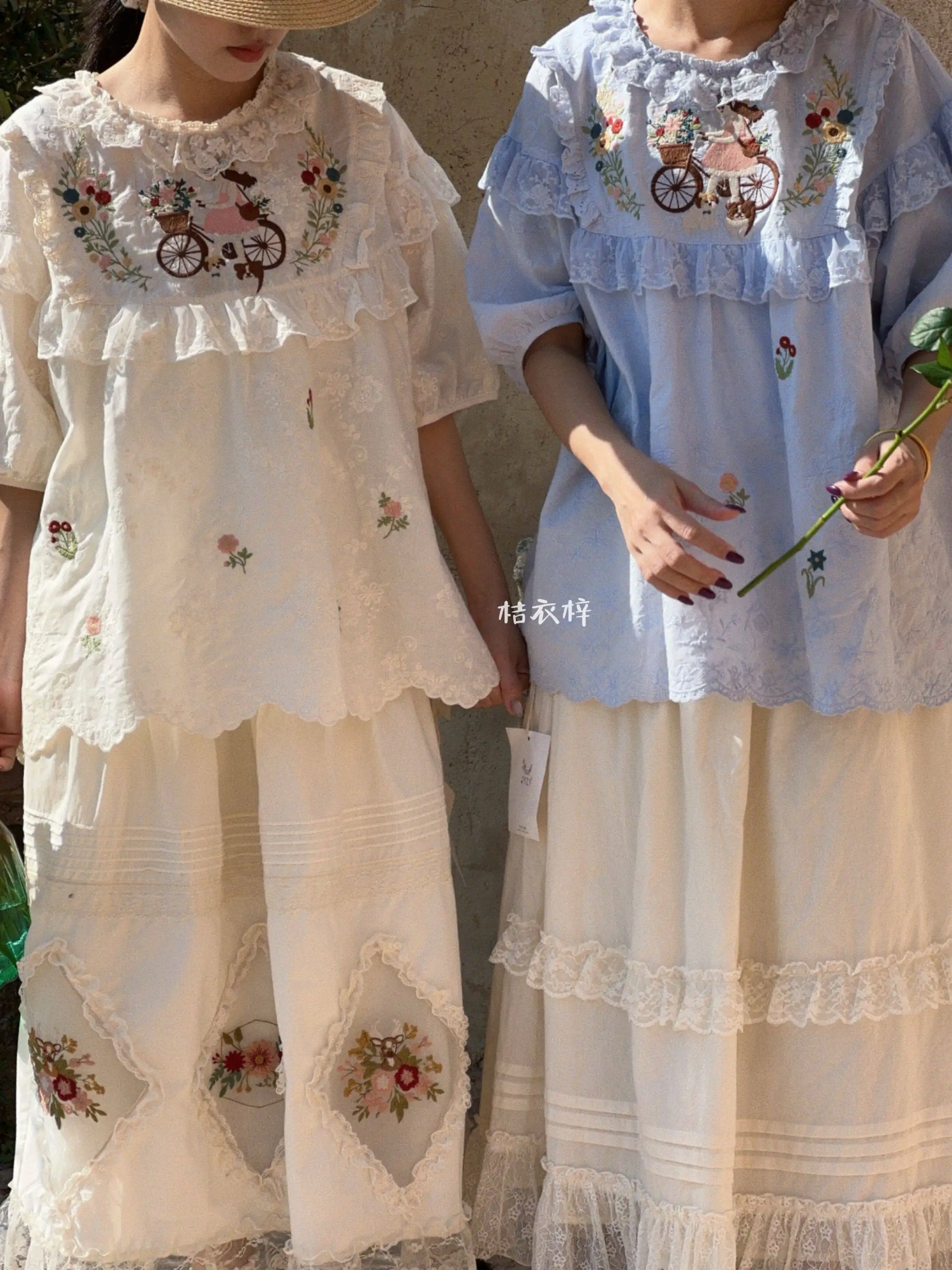 

Women Mori Girl Patchwork Flower Shirt Sweet Kawaii Cotton Top Vintage Embroidery Lace Ruffled Lolita Blouse