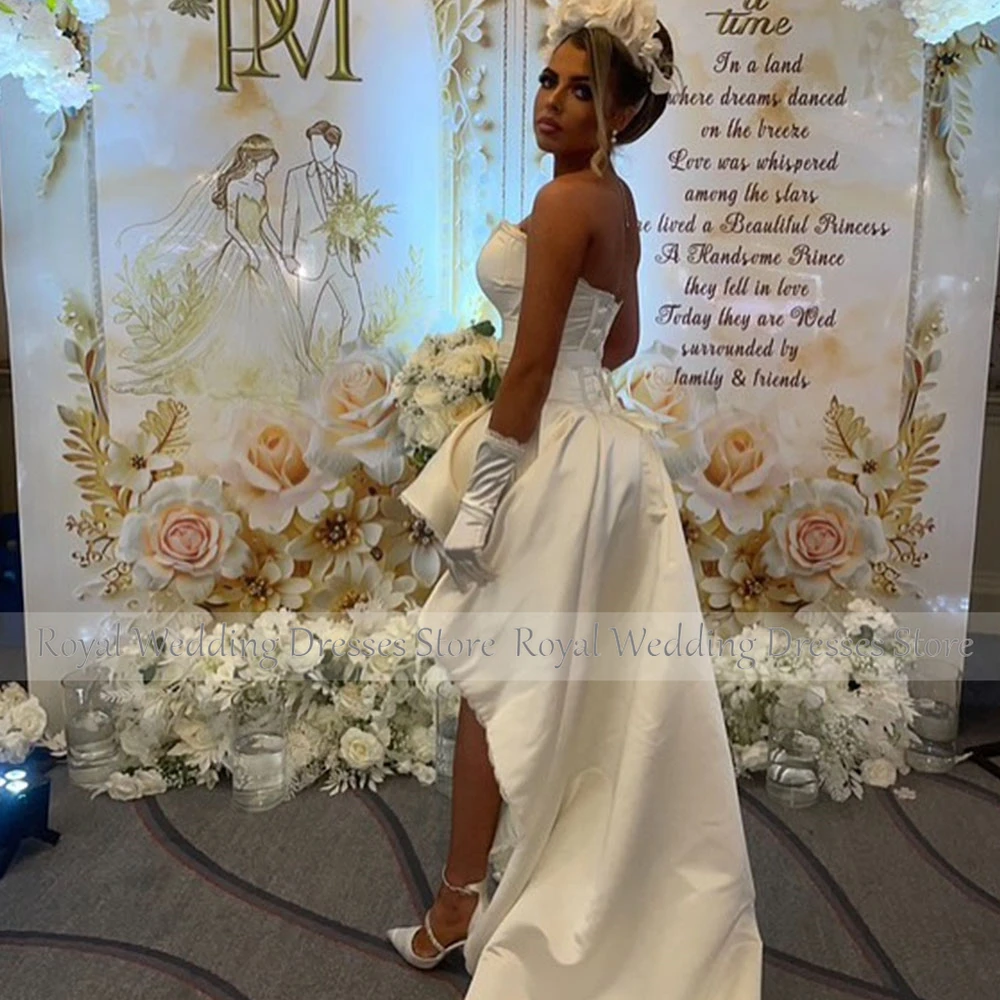 ชุดแต่งงานทรงเอไลน์ผ้าซาตินสีงาช้าง ชุดแต่งงานแบบไร้สายสำหรับเจ้าสาว ชุดแต่งงานแบบผูกเชือกด้านหลัง