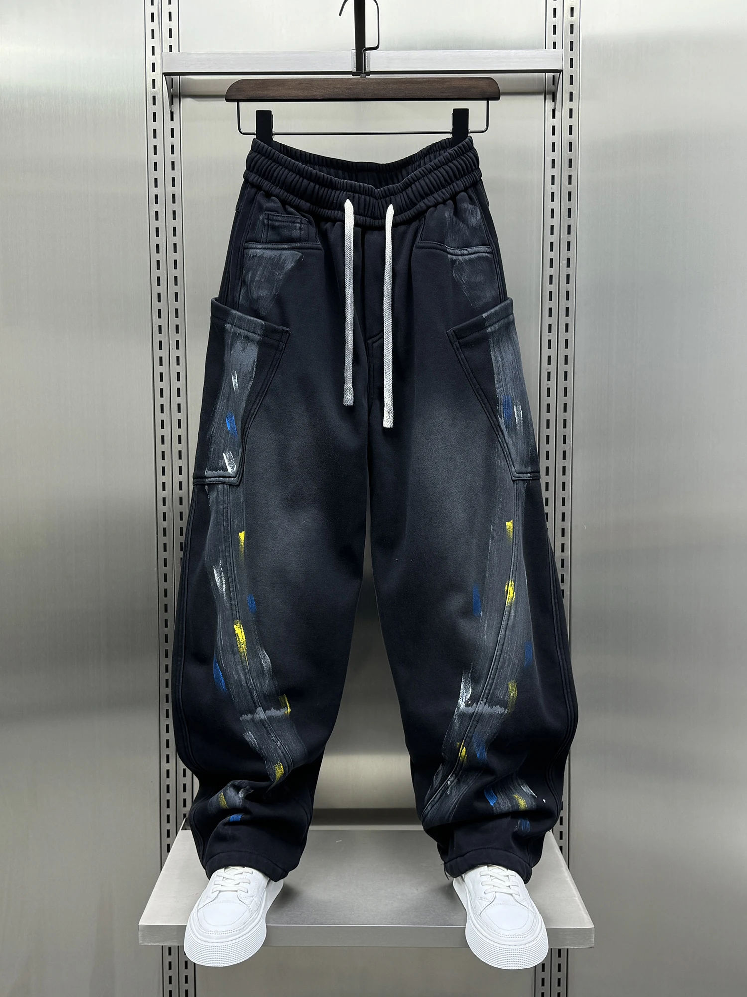 

Модные мужские зимние брюки с флисовой подкладкой и принтом в виде брызг краски, повседневные, с дизайном в виде ножа, прямого кроя, свободные, молодежные, износостойкие