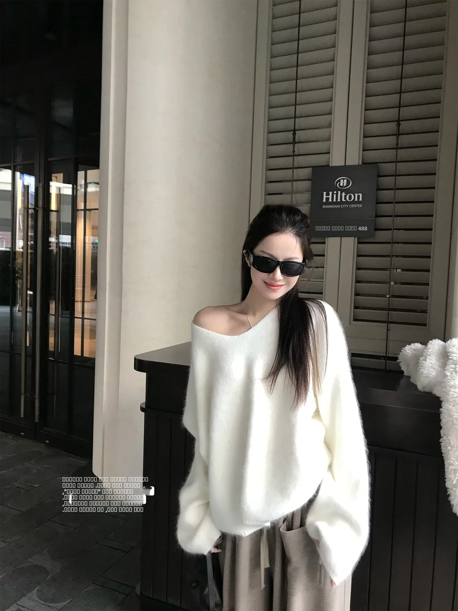 

Свитер Superniniyy из мягкого кроличьего меха, вязаный, с V-образным вырезом, свободного кроя, с открытыми плечами, теплый, зимний, женский, повседневный, для работы