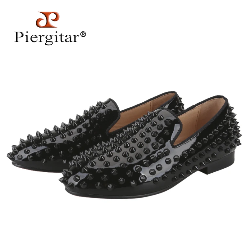 

Дизайнерская обувь для родителей Piergitar, черные детские лоферы из лакированной кожи и телячьей кожи, детские тапочки ручной работы с шипами, красная подошва