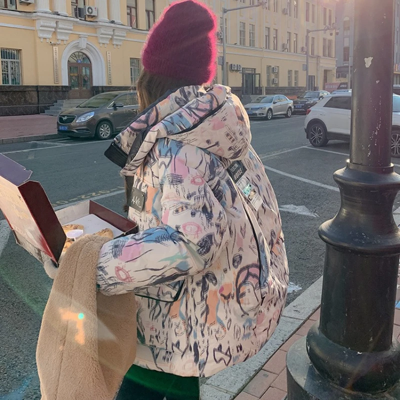 90 Graffiti Hooded Down Jacket Women's Winter 2025 New Loose Casual Personalized Fashion Versatile Thick Bread Coat