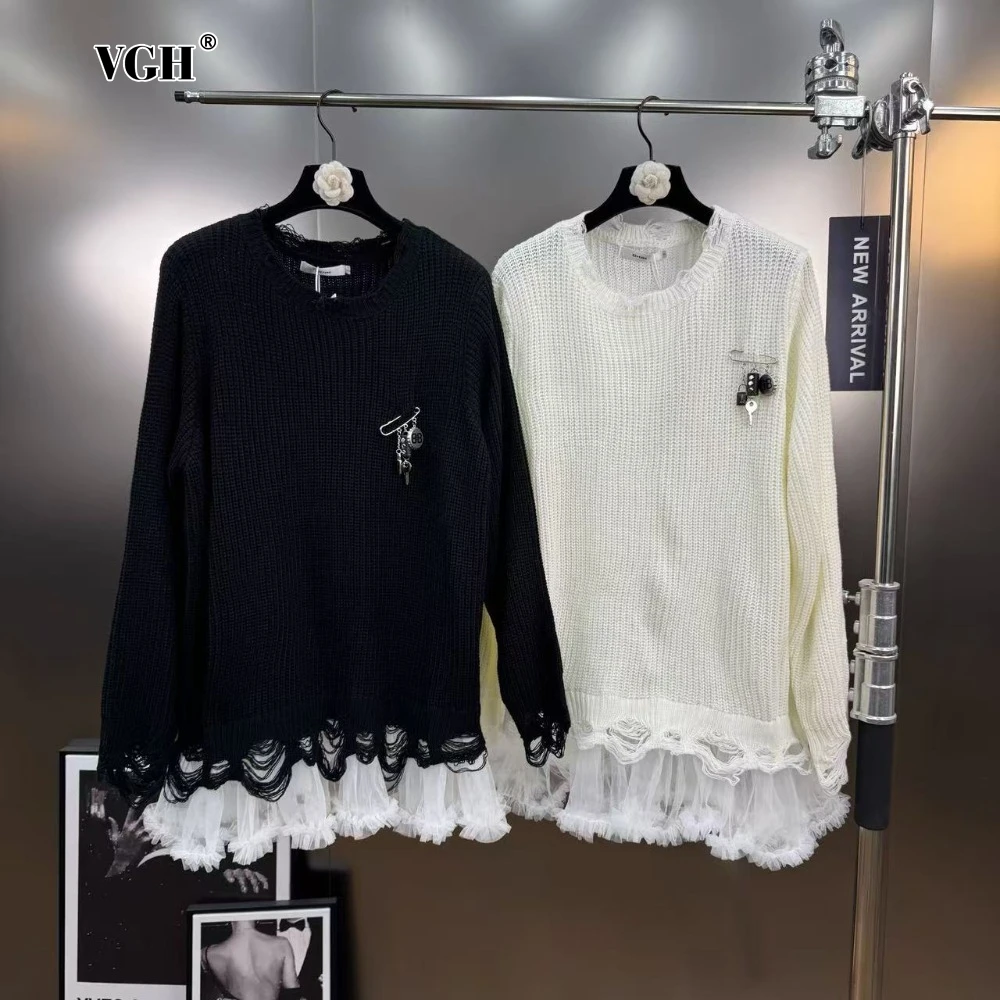 

VGH Casual Patchwork Pin Loose Sweater for Women Round Neck Long Sleeve Spliced ​​Ripped Lace Hem Design Knitwear Female Autumn