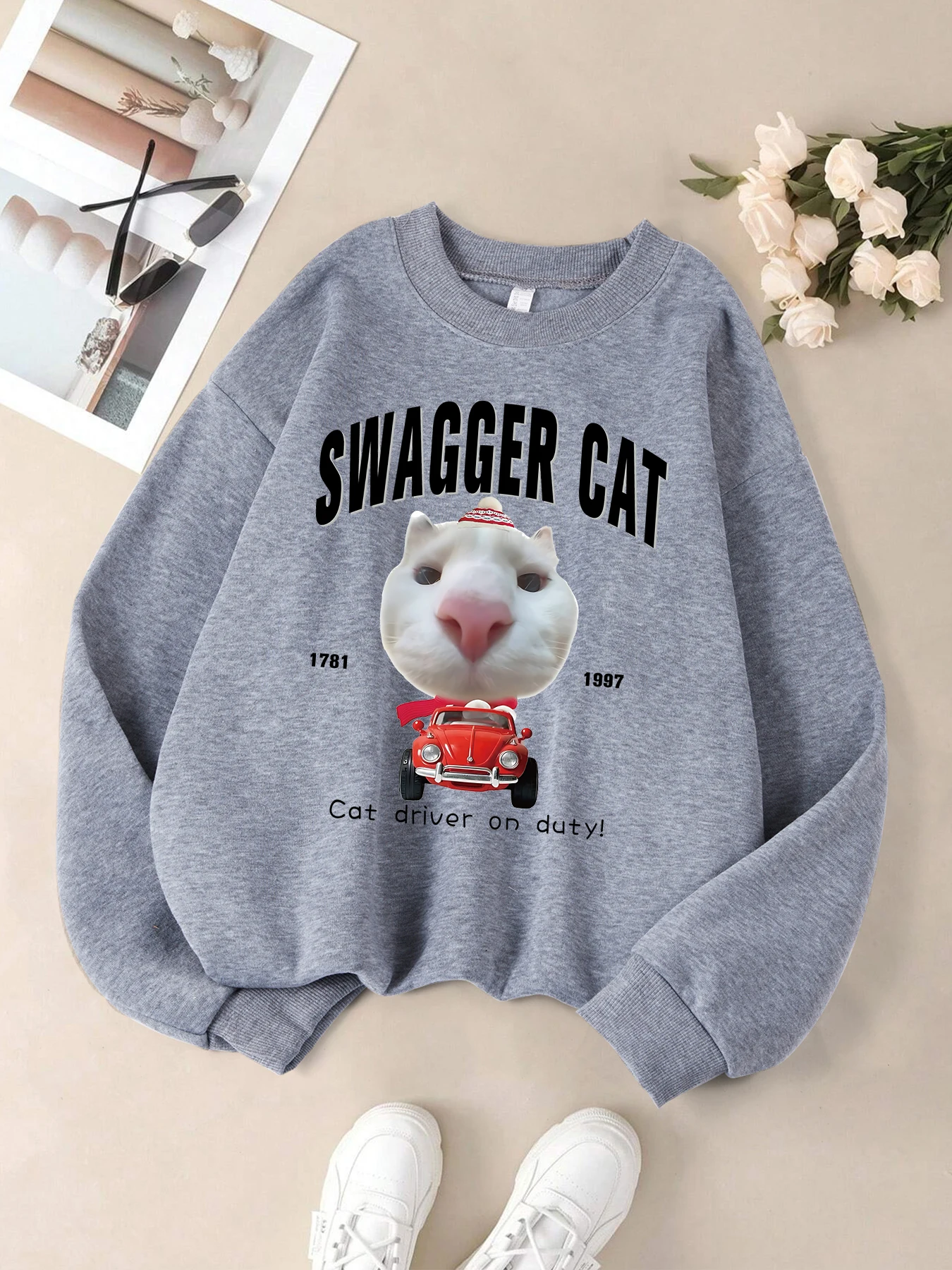 Swagger Cat Driver On Duty Design Vrouwelijke sportkleding Herfst Casual zachte sweatshirts Veelkleurige damestop Los fleece sweatshirt