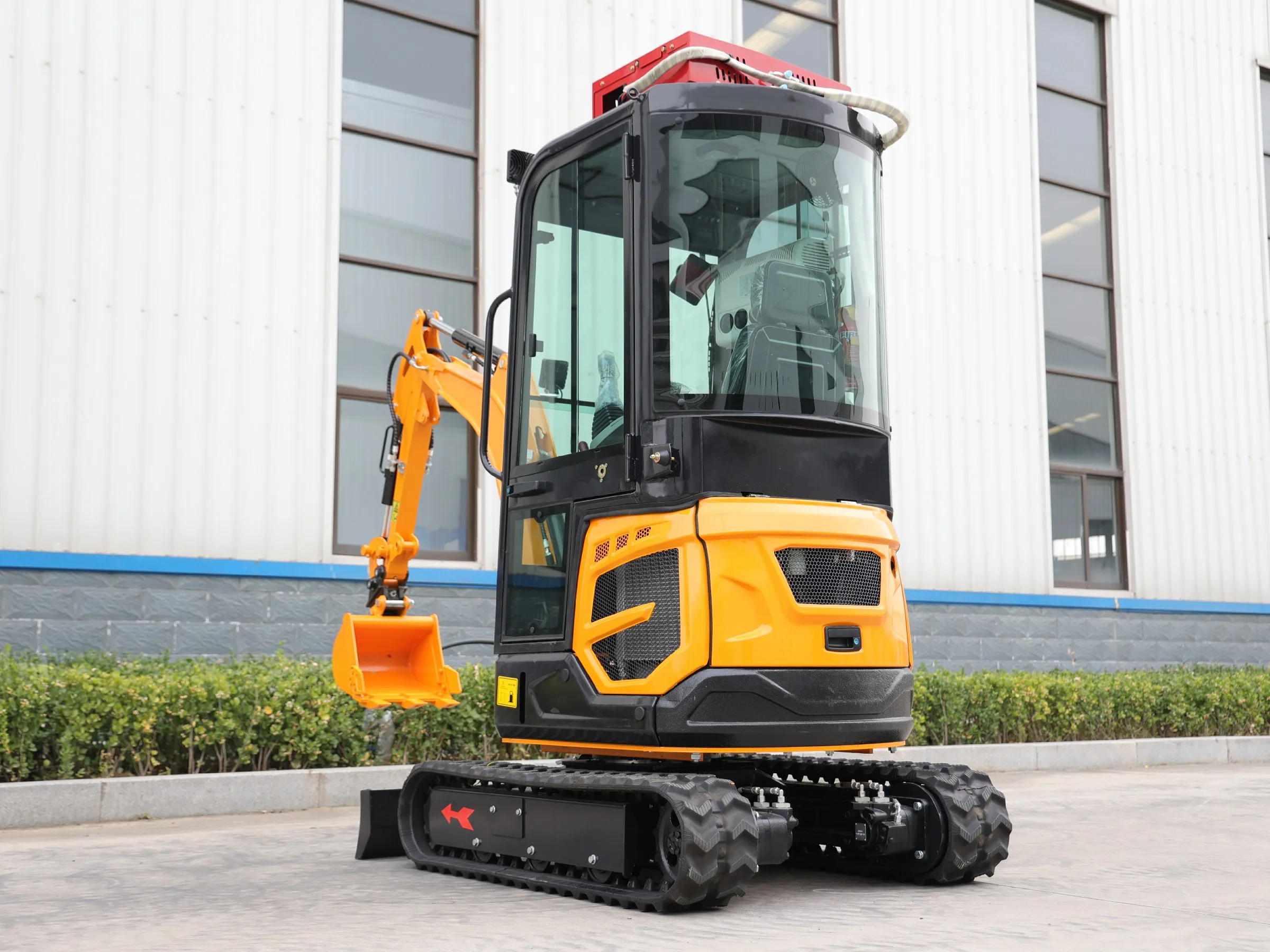Free Shipping Multi-function Mini Excavator 1.8 Ton Kubota Engine Digger Small Crawler Farm Excavators 2 Ton Home Customized