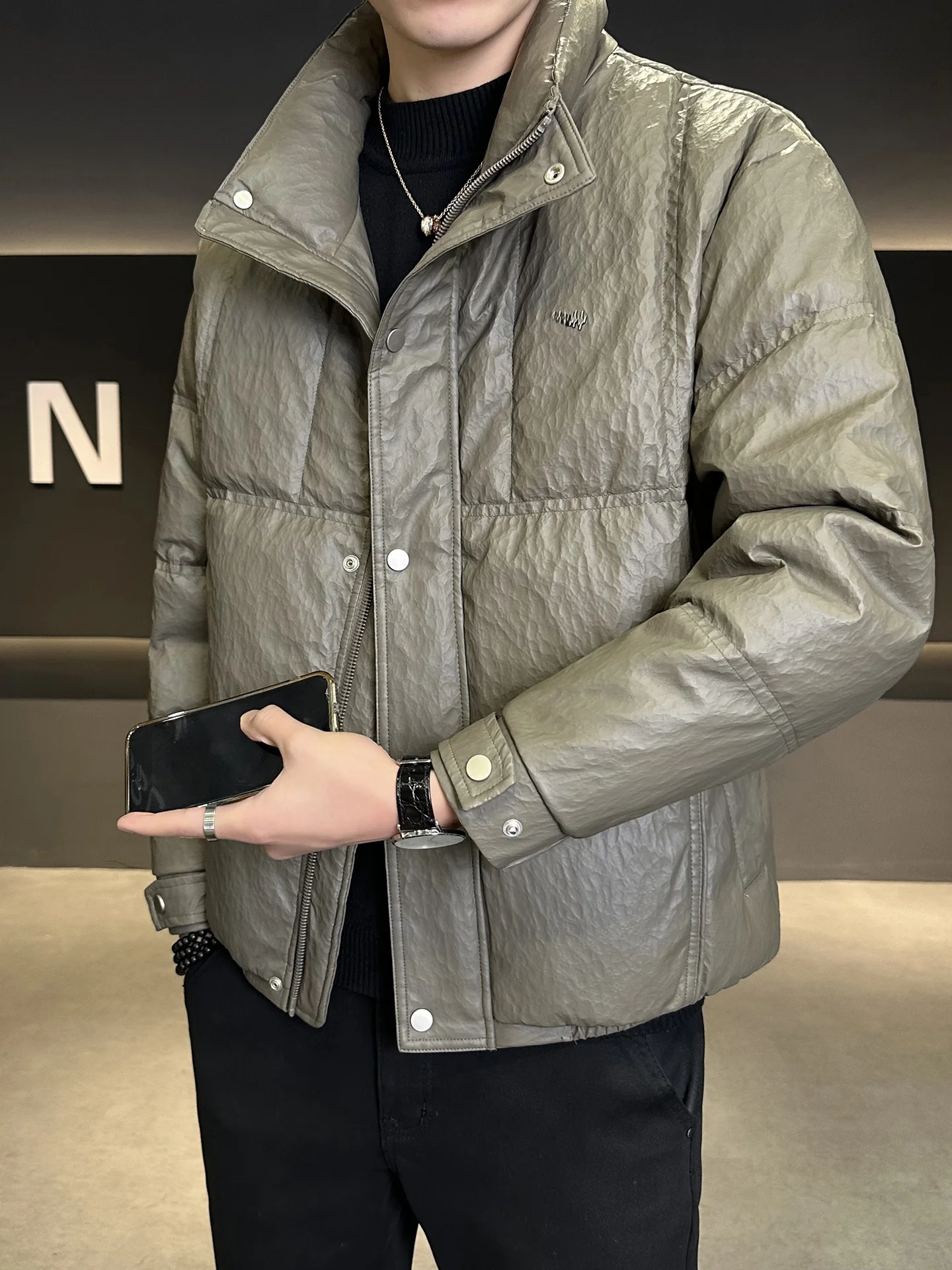 

Мужская повседневная кожаная куртка-пуховик с воротником-стойкой, модный бренд 2025 года, новый дизайн с узором под камень, мужское пальто