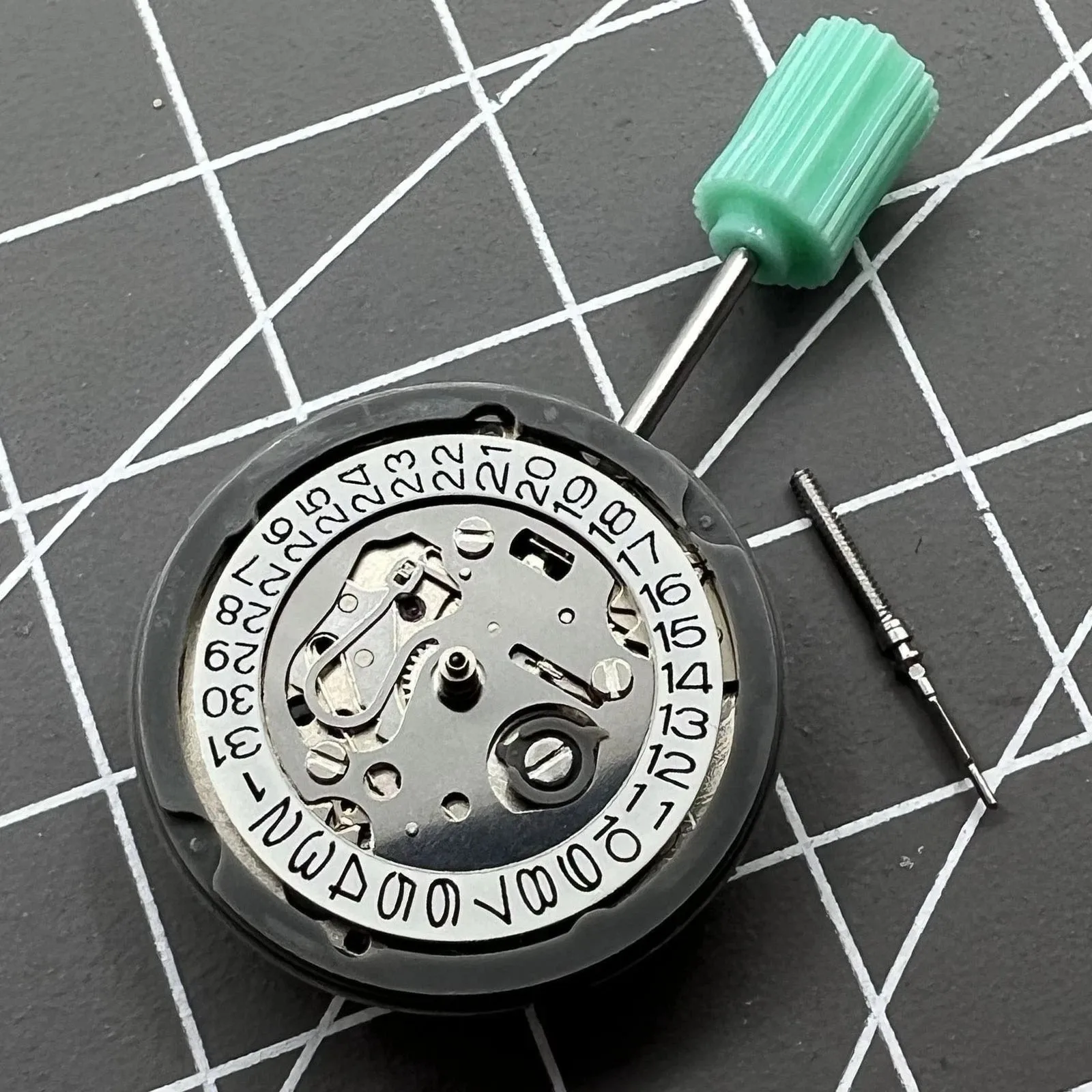 Original Japan NH05/NH06A Watch Automatic Mechanical Movement 21 Jewels Watch Parts Auto Date /Week Crown Calendar at 3 O'clock