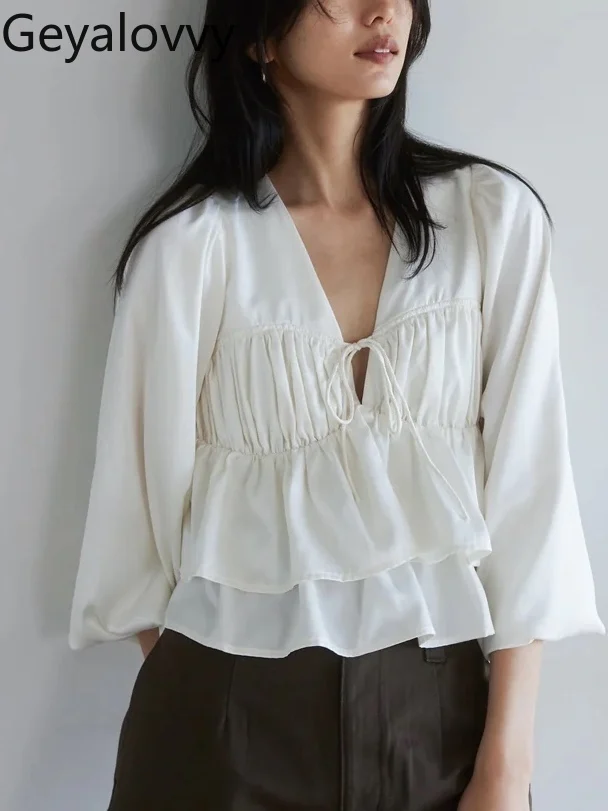 

Japanese 2025 Summer New Thin Comfortable V-neck Shirt Sweet Girls Versatile Blouse Solid Color Pleated Ruffle Edge Lace-up Top
