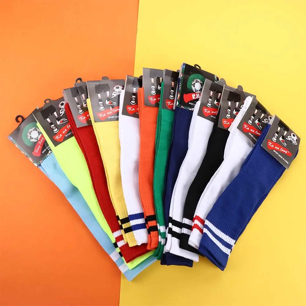 1 Paar lange Kompressionsstrümpfe, mehrfarbig, rutschfeste Socken, lange Fußballsocken, Fußball-Overknee-Socken, Sportsocken – Detail 6