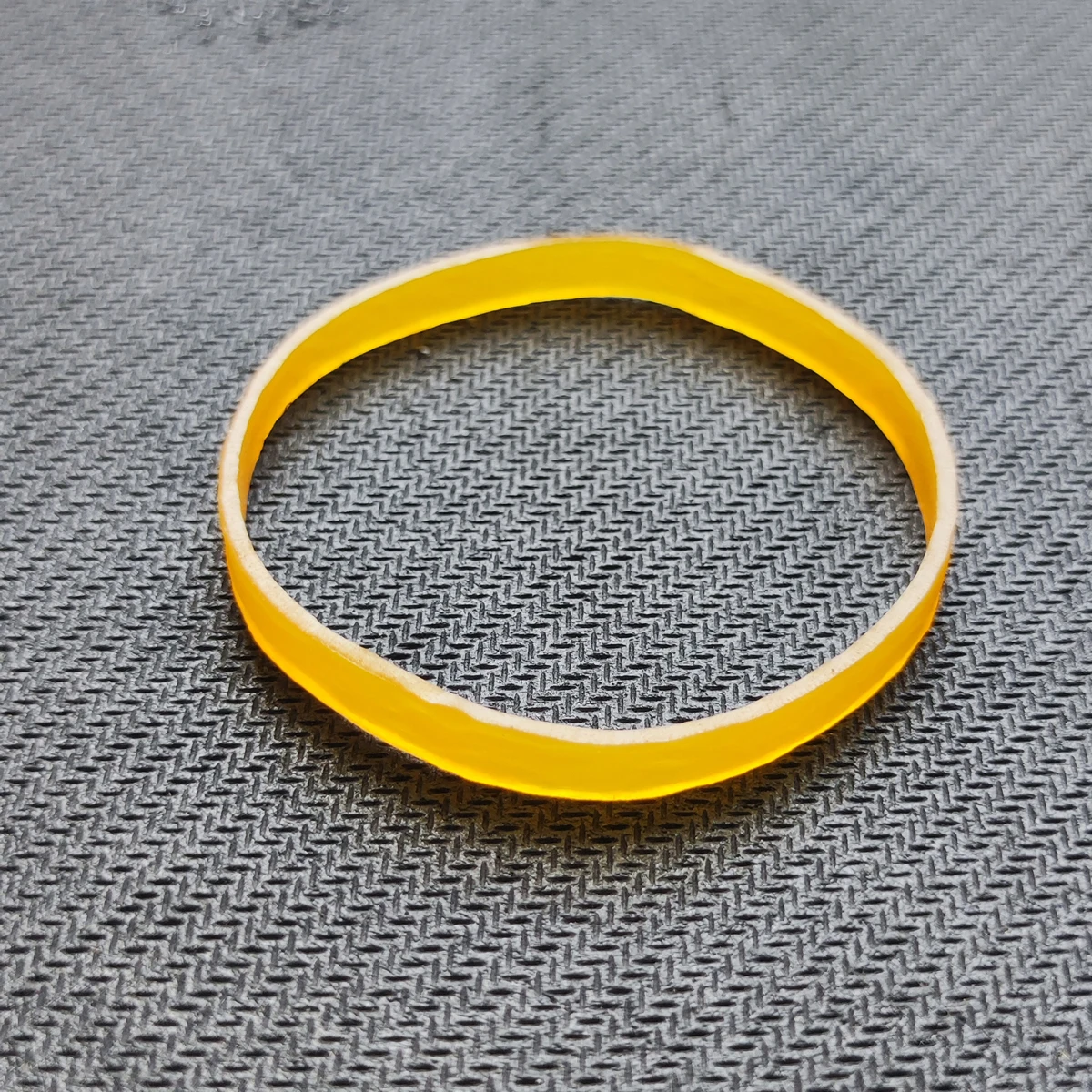 100pcs Yellow Nature Rubber Bands Industrial Ring Elastic Rubber Band Office Rubber Ring Strong Elastic Bands Stationery Holder