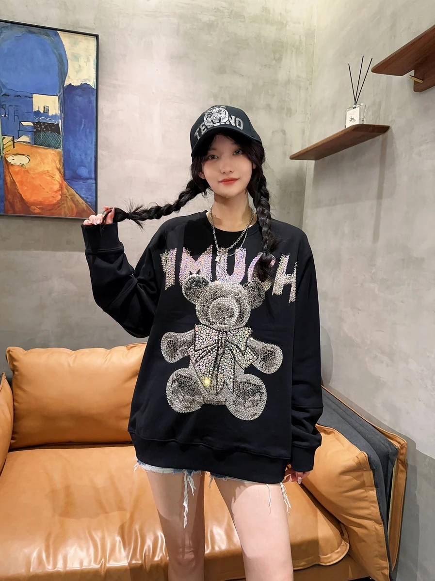 Luxury Trendy Women's Sweatshirts Black Round Neck Pullovers New Autumn Streetwear Laser Bear Hot Drilling Oversize Top Cool