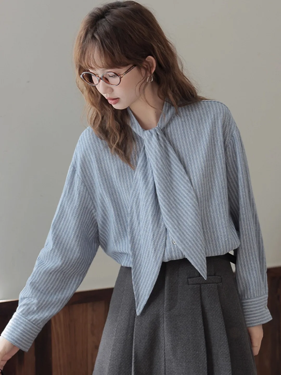 

Tie-Detail Long Sve Striped irt Women's Preppy Sle Design Rabbit Ear Loose Versatile Top Button-Up Cardigan Faion